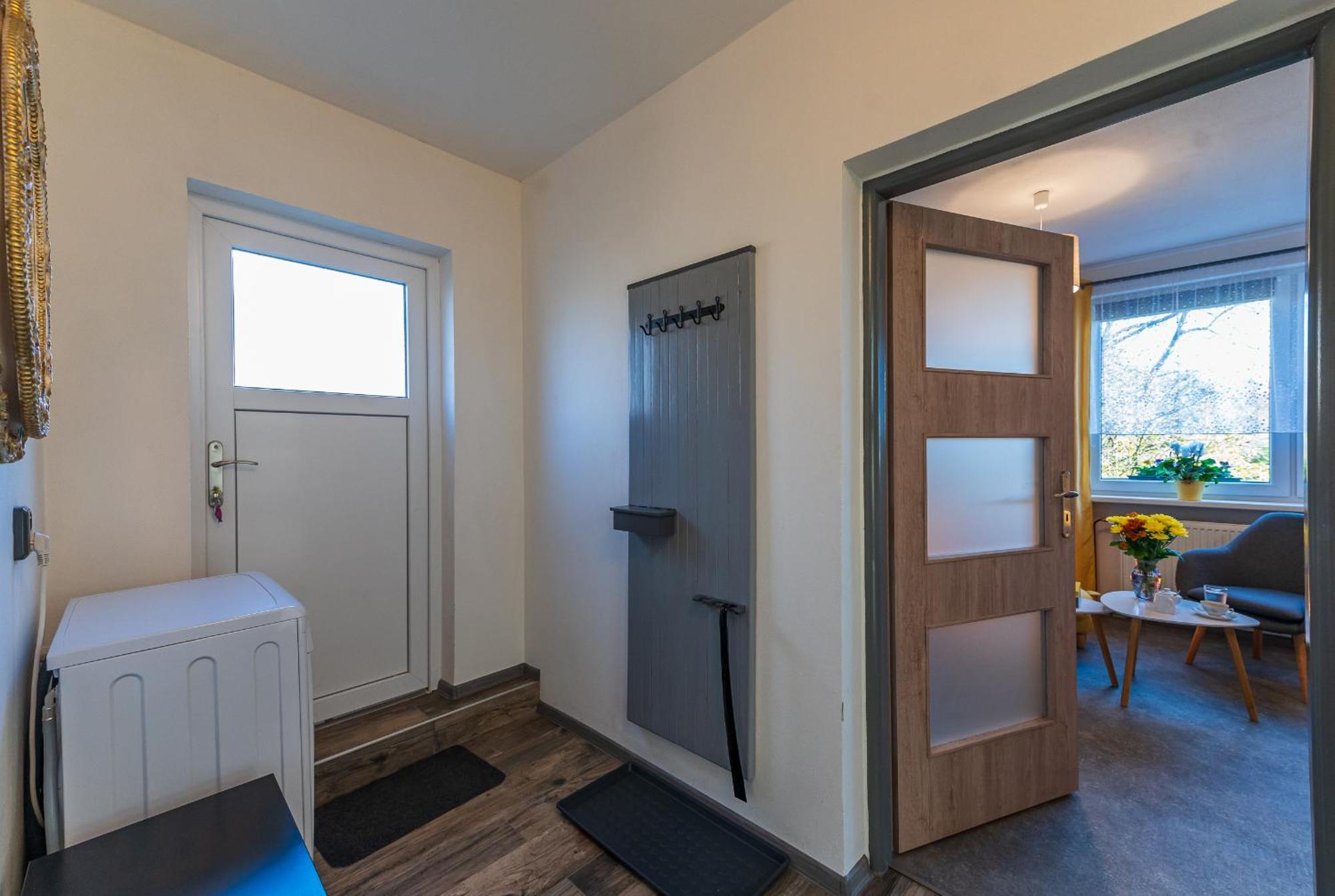Ubytovani Na Samote - Apartman U Tesaru Komarice Exterior foto